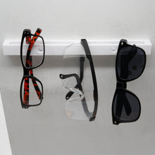 Laden Sie das Bild in den Galerie-Viewer, Brillenhalter Halterung Wandhalter Brillen Organizer Aufhänger Aufbewahrung S/W